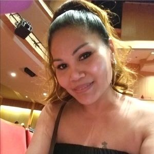 Hi! I’m your posher❤️